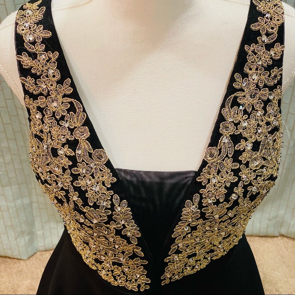 Size 11 Emerald Sundae black and gold dress - Picture 2 of 5